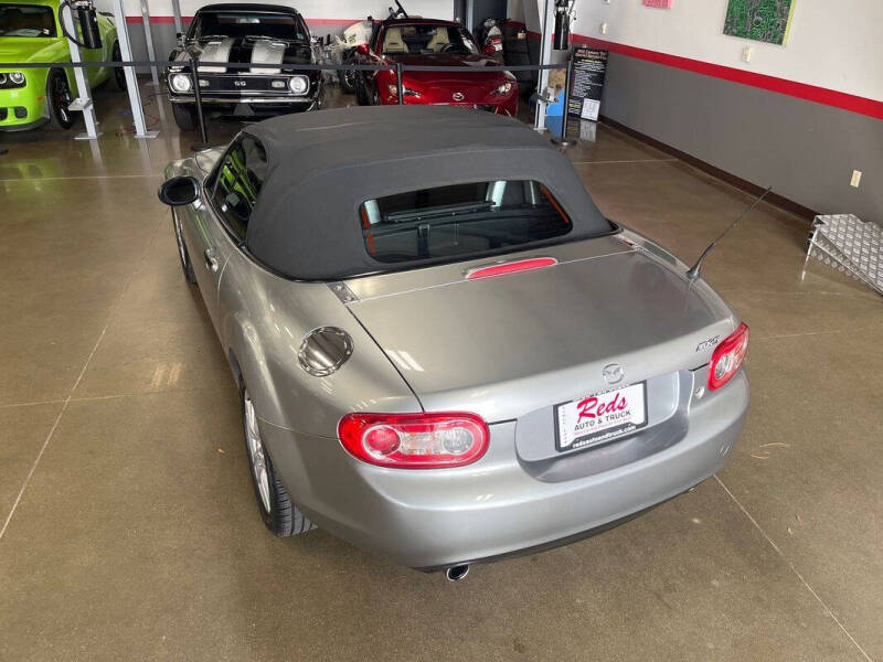 2011 Mazda MX-5 Miata Sport