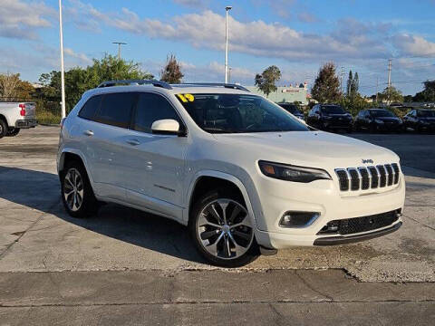 2019 Jeep Cherokee Overland