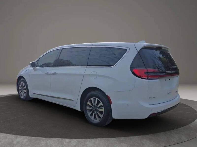 2022 Chrysler Pacifica Hybrid Limited