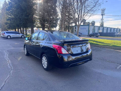 2019 Nissan Versa