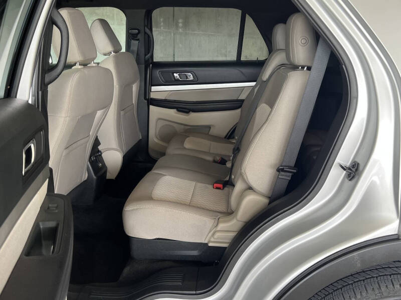 2018 Ford Explorer