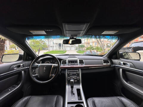 2009 Lincoln MKS