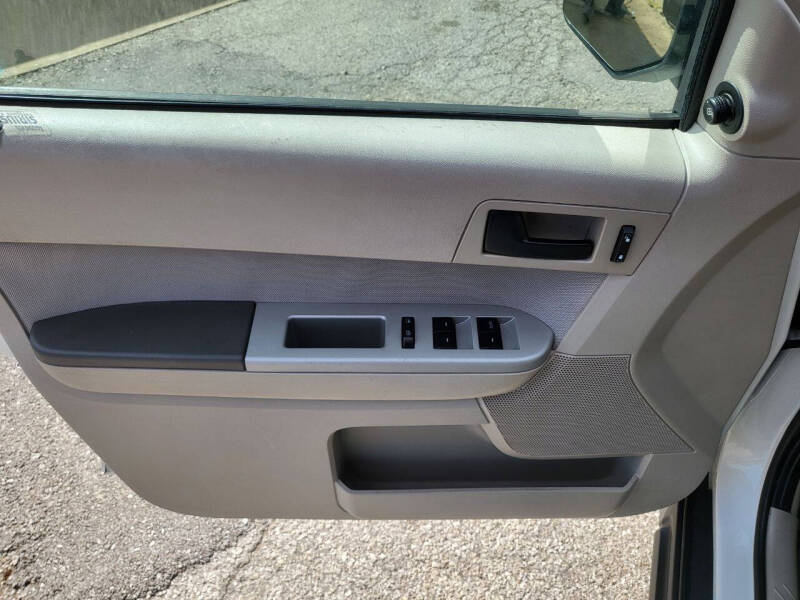 2011 Ford Escape XLT