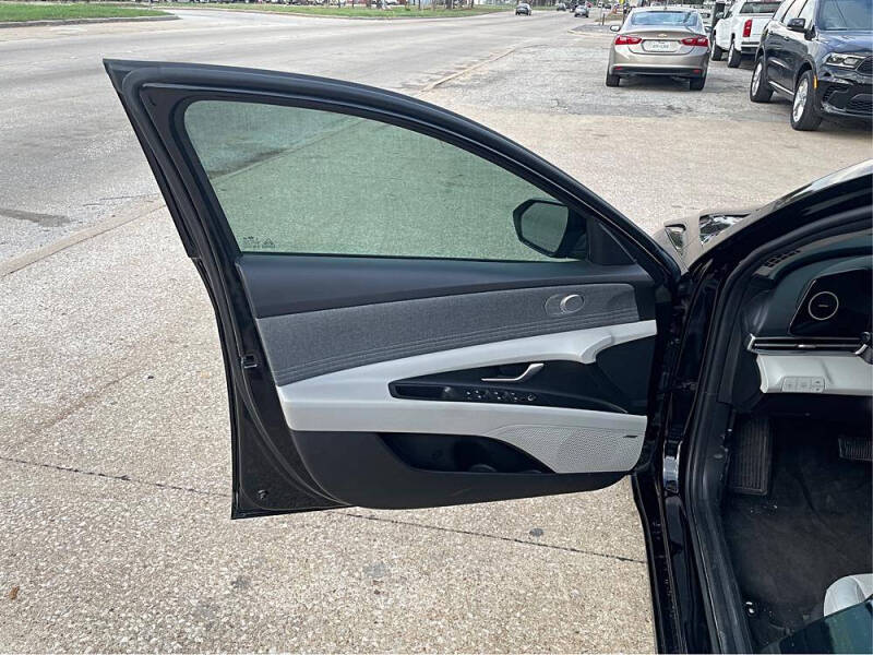 2023 Hyundai Elantra Hybrid Limited