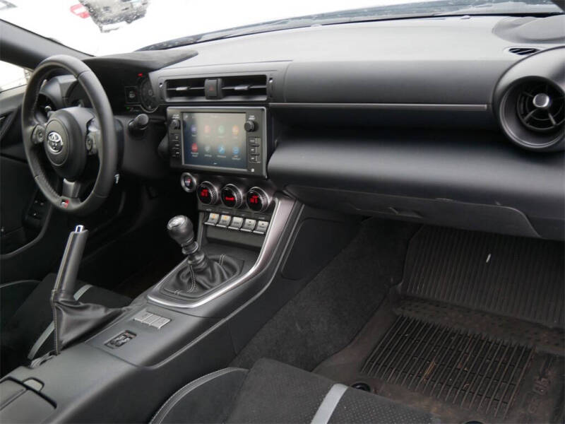 2024 Toyota GR86 Premium