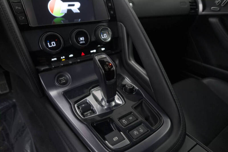 2018 Jaguar F-TYPE R