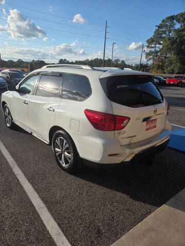 2017 Nissan Pathfinder SV