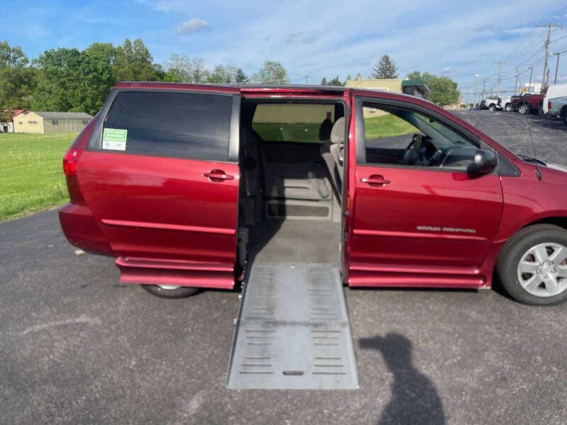 2009 Toyota Sienna CE 7-Passenger
