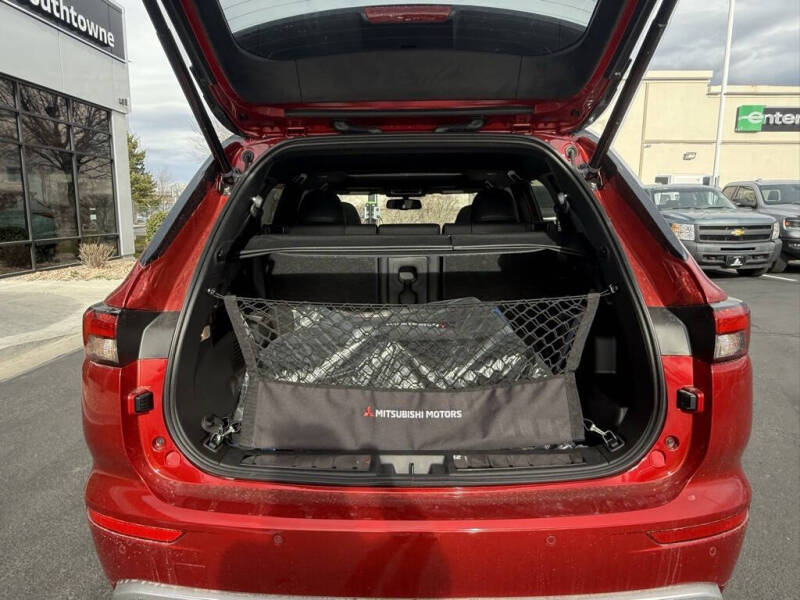 2025 Mitsubishi Outlander PHEV