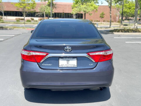 2017 Toyota Camry LE