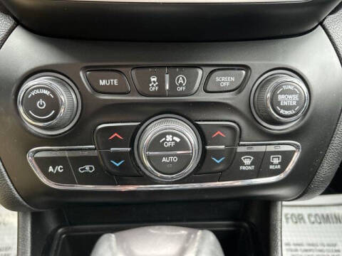 2019 Jeep Cherokee Latitude Plus