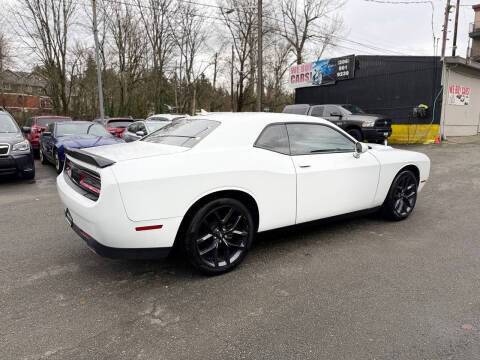 2021 Dodge Challenger SXT