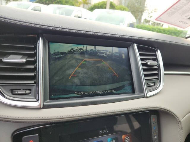 2025 Infiniti QX50 Luxe