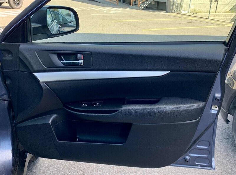 2014 Subaru Outback 2.5i