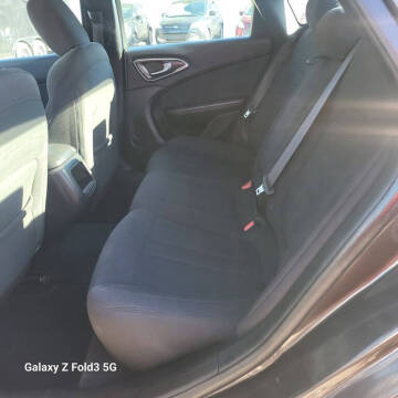 2016 Chrysler 200 Limited