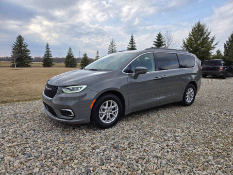 2022 Chrysler Pacifica Touring L