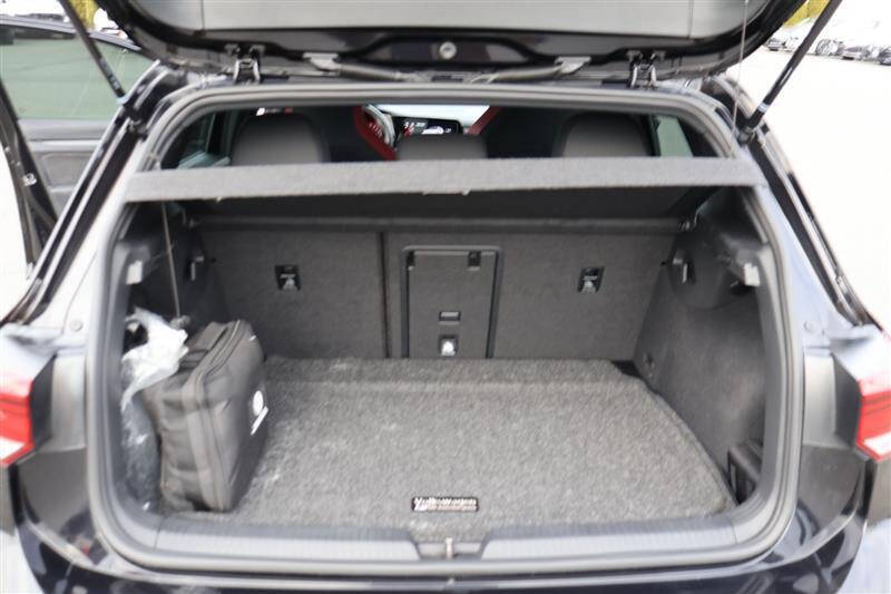 2024 Volkswagen Golf GTI SE