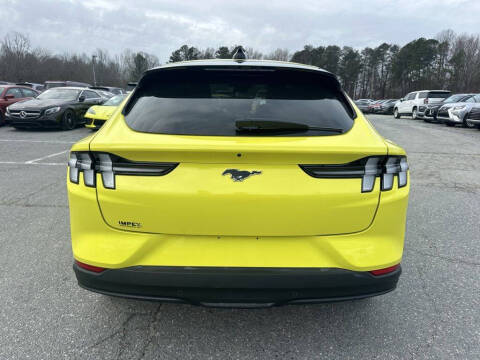 2025 Ford Mustang Mach-E Premium