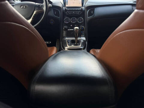 2016 Hyundai Genesis Coupe