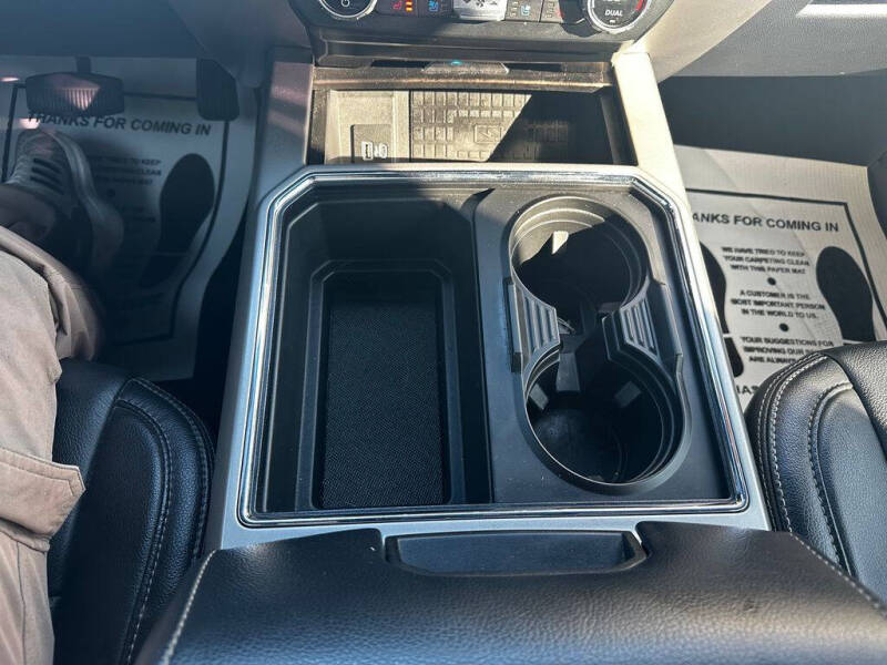 2022 Ford F-450 Super Duty Lariat