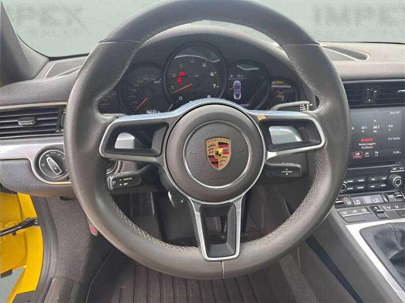 2018 Porsche 911 Carrera 4