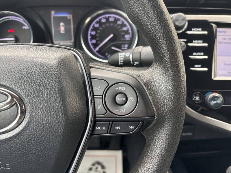 2020 Toyota Camry Hybrid LE