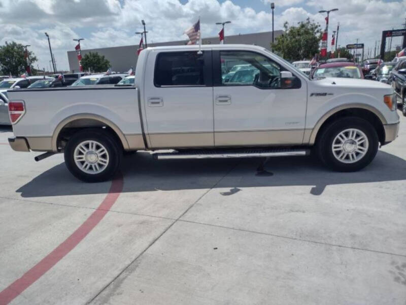 2012 Ford F-150 Lariat photo 4