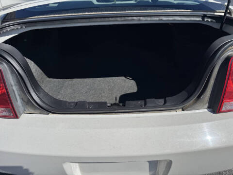 2007 Ford Mustang V6 Deluxe