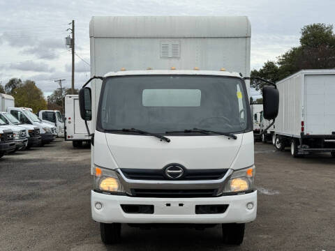 2013 Hino 195