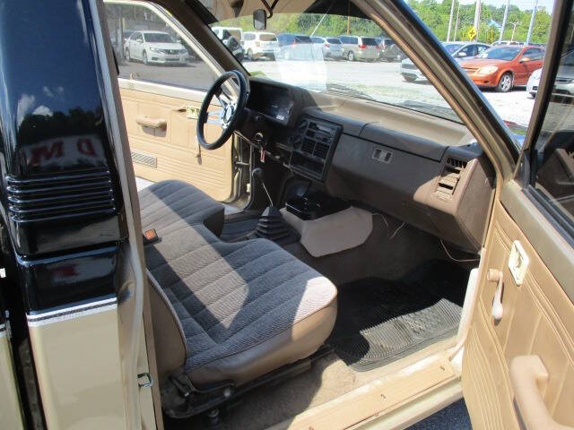 1987 Mazda B-Series B2000 LX