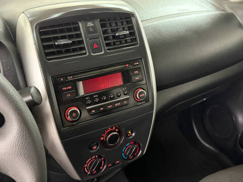 2017 Nissan Versa 1.6 S