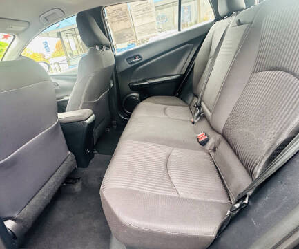 2018 Toyota Prius Two