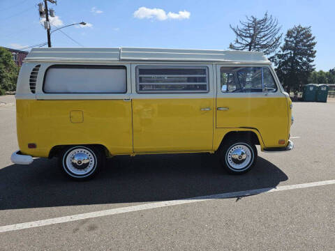1971 Volkswagen Camper Bus
