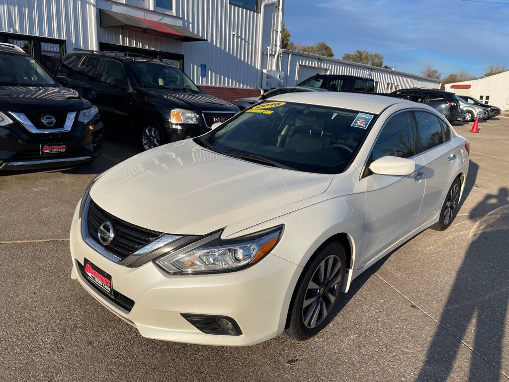 2016 Nissan Altima for sale at Martinson's Used Cars in Altoona, IA