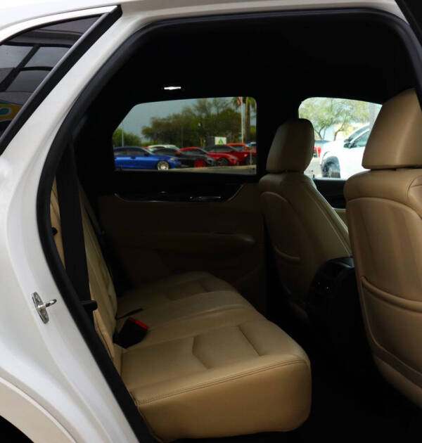 2017 Cadillac XT5