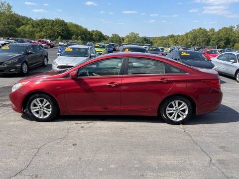 2013 Hyundai Sonata for sale at CARS PLUS CREDIT in Independence MO