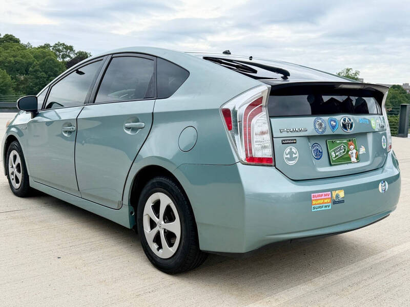 2013 Toyota Prius Two