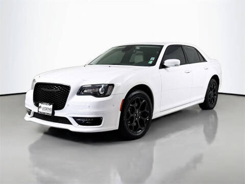 2023 Chrysler 300 Touring L