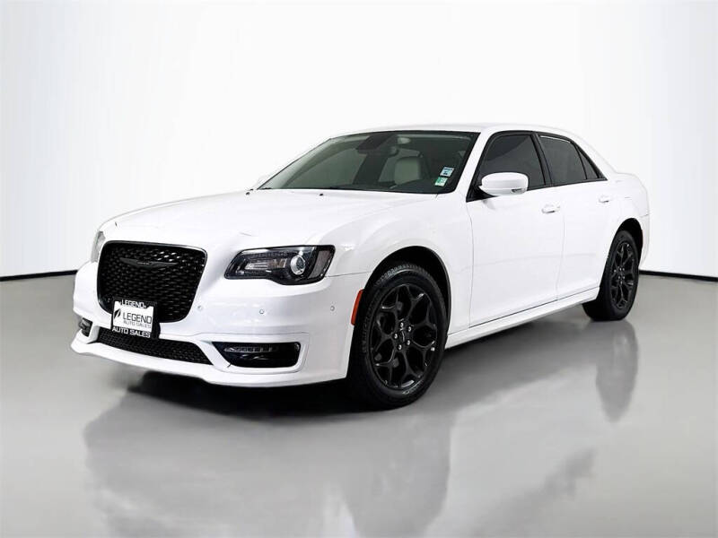 2023 Chrysler 300 Touring L