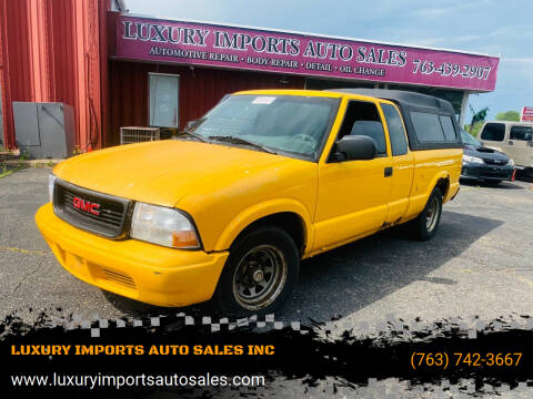 2003 GMC Sonoma for sale at LUXURY IMPORTS AUTO SALES INC in North Branch MN
