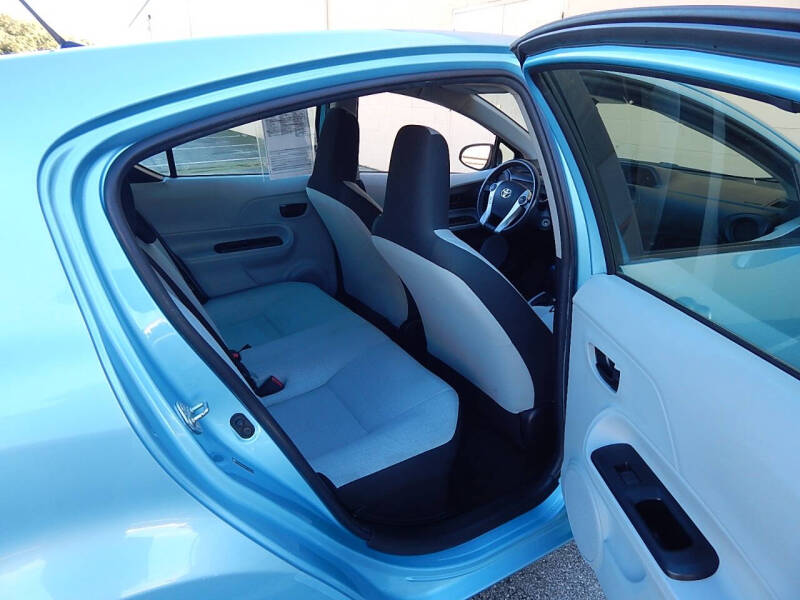 2012 Toyota Prius c Four