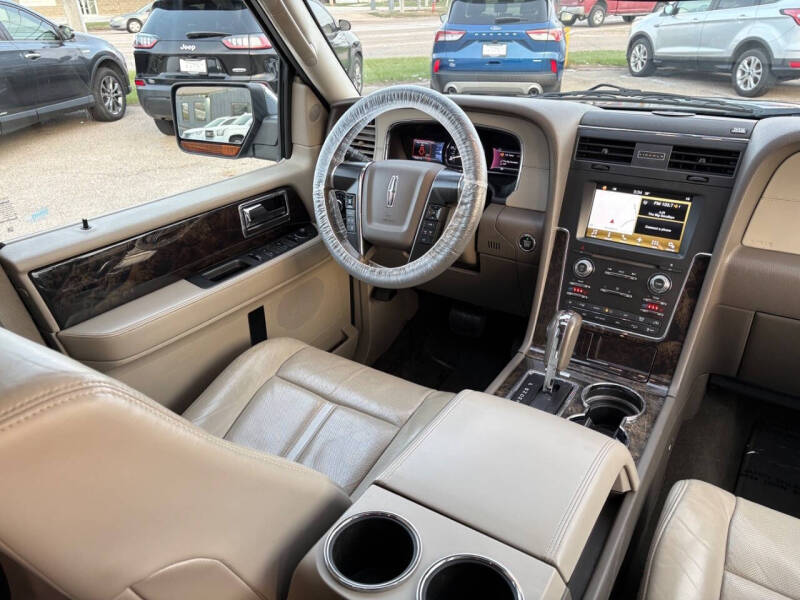 2016 Lincoln Navigator Select