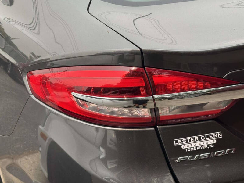 2017 Ford Fusion SE