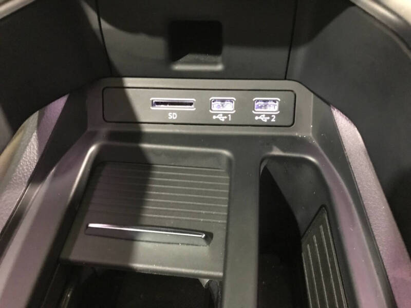 2019 Audi e-tron quattro Prestige