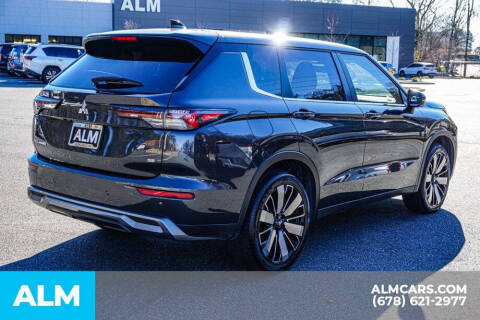 2025 Mitsubishi Outlander SE