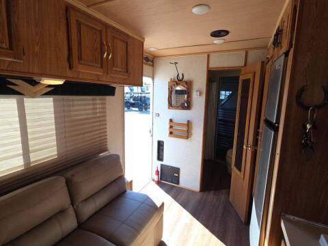 2000 Featherlite Trailer 8587