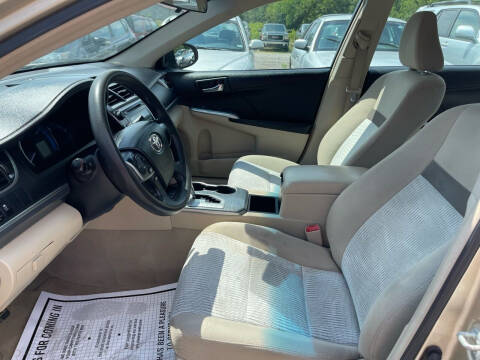 2012 Toyota Camry Hybrid LE