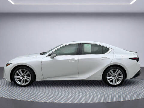 2023 Lexus IS 300