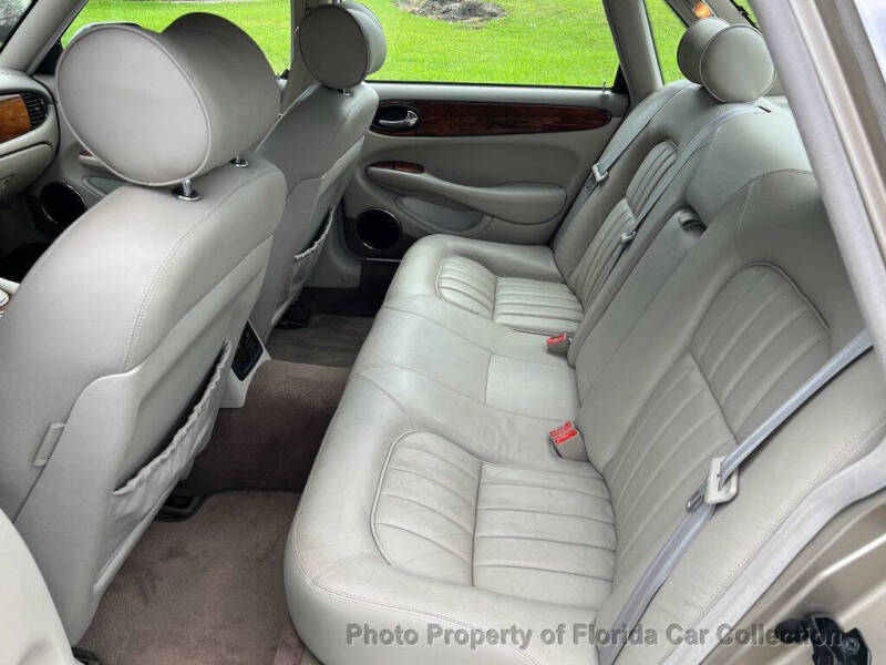 2000 Jaguar XJ-Series XJ8