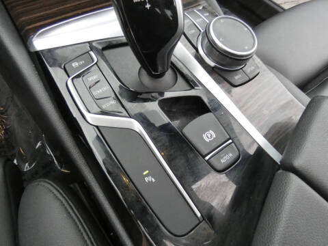 2019 BMW 5 Series 530i